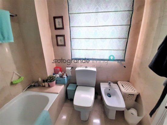 2 soveværelse Lejlighed til leje i Sotogrande med garage - € 1.750 (Ref: 8927246)