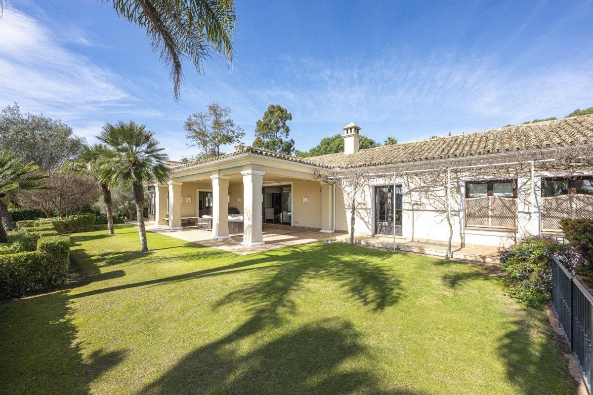 5 bedroom Villa for sale in Sotogrande - € 2,290,000 (Ref: 8927247)