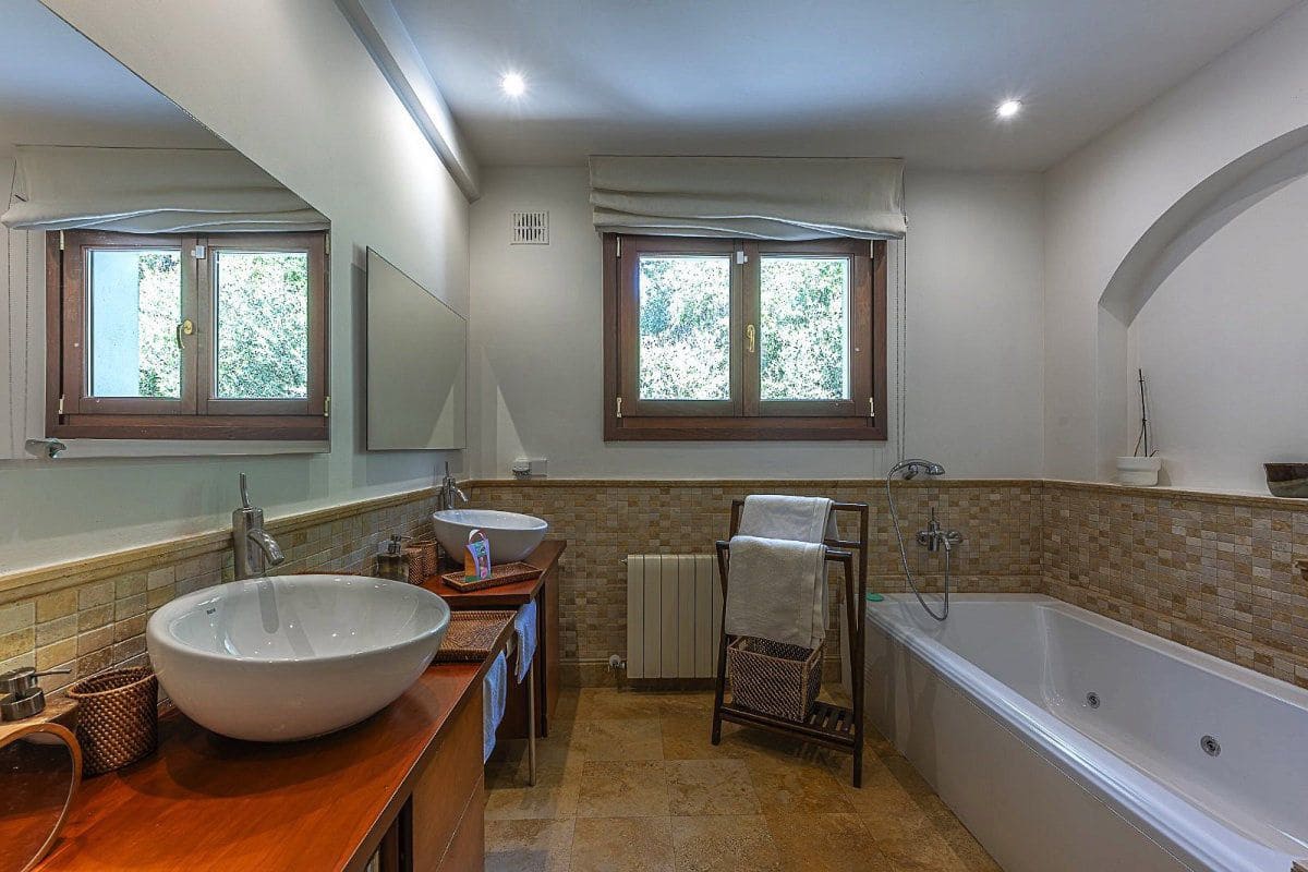 5 bedroom Villa for sale in Sotogrande - € 2,290,000 (Ref: 8927247)