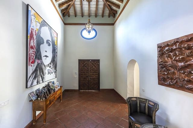 5 bedroom Villa for sale in Sotogrande Alto, San Roque - € 2,290,000 (Ref: 8927247)