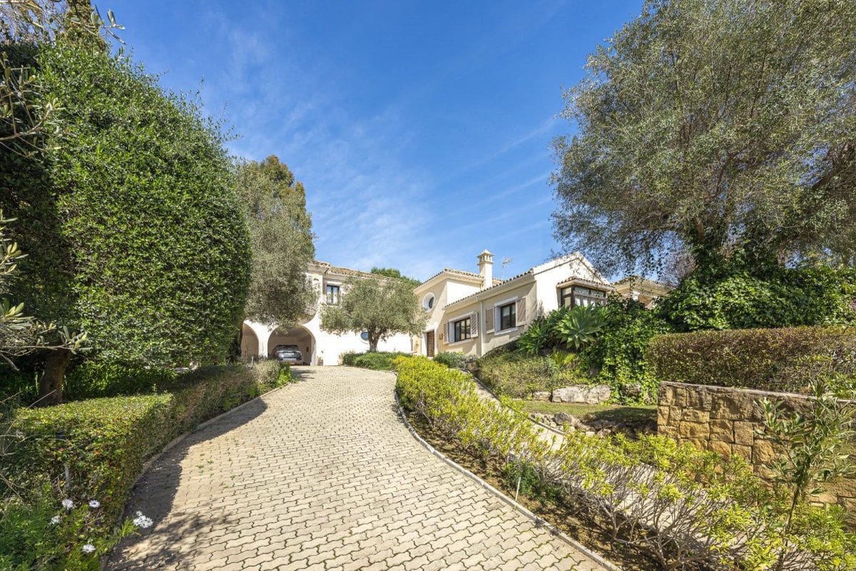 5 bedroom Villa for sale in Sotogrande - € 2,290,000 (Ref: 8927247)