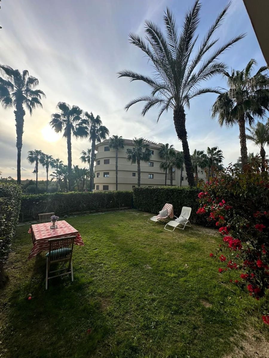 2 slaapkamer Appartement te huur in Sotogrande met garage - € 1.600 (Ref: 8927249)