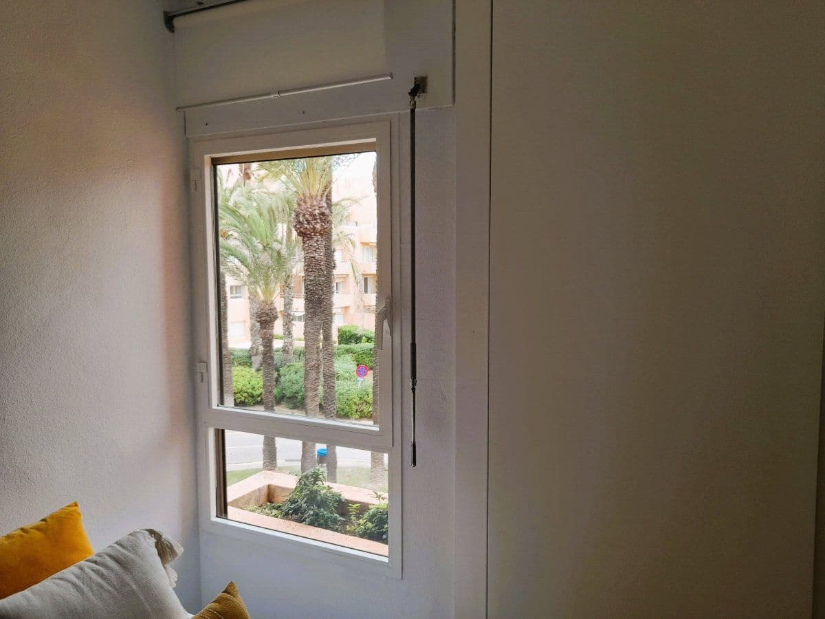3 bedroom Apartment for rent in Sotogrande with garage - € 1,500 (Ref: 8941172)