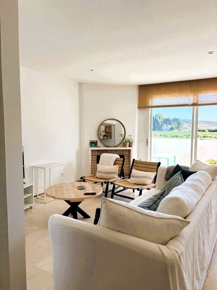 3 bedroom Apartment for rent in Sotogrande with garage - € 1,450 (Ref: 8944902)