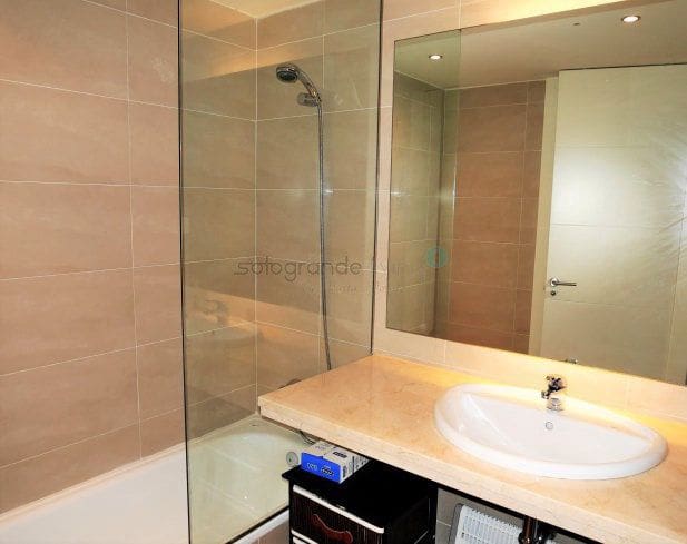 3 bedroom Apartment for rent in Manilva with pool garage - € 1,300 (Ref: 8944903)