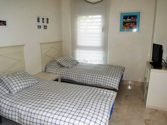 3 bedroom Apartment for rent in Manilva with pool garage - € 1,300 (Ref: 8944903)