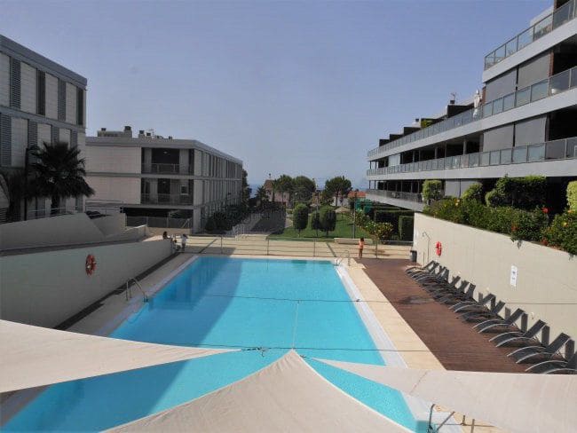 3 bedroom Apartment for rent in Manilva with pool garage - € 1,300 (Ref: 8944903)