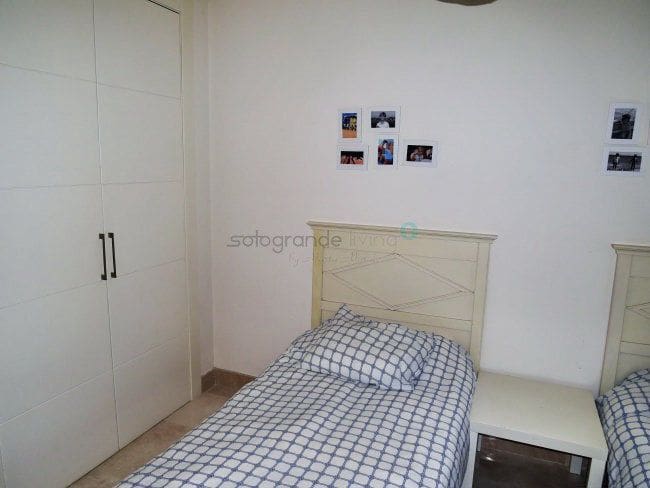 3 bedroom Apartment for rent in Manilva with pool garage - € 1,300 (Ref: 8944903)