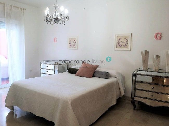 3 soveværelse Lejlighed til salg i Pueblo Nuevo de Guadiaro - € 500.000 (Ref: 8944905)