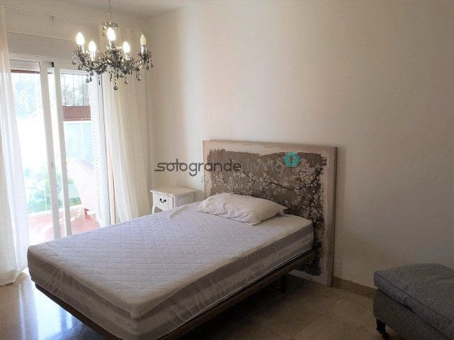 3 soveværelse Lejlighed til salg i Pueblo Nuevo de Guadiaro - € 500.000 (Ref: 8944905)