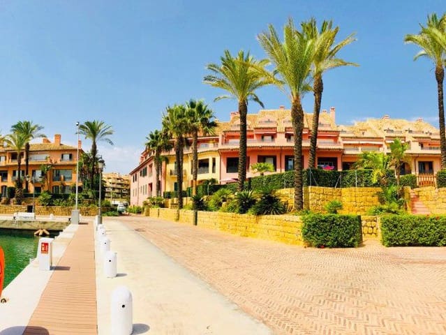 4 soveværelse Lejlighed til salg i Sotogrande, San Roque - € 1.500.000 (Ref: 8951334)