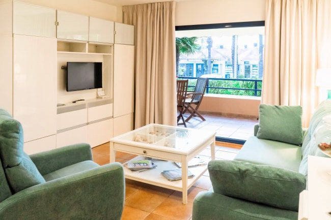 2 sovrum Lägenhet att hyra i Sotogrande med garage - 1 300 € (Ref: 9001777)