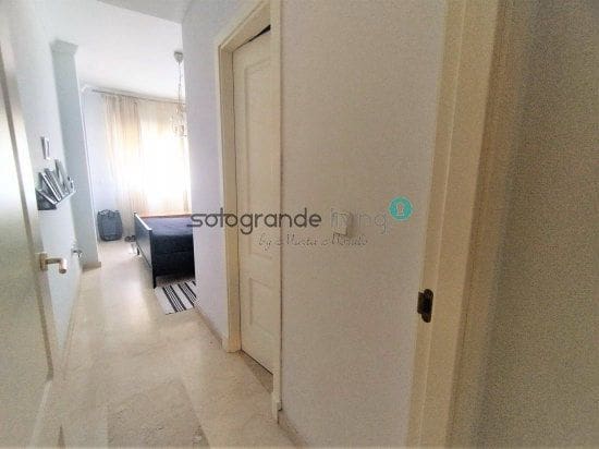 2 soveværelse Lejlighed til leje i Pueblo Nuevo de Guadiaro med swimmingpool garage - € 1.000 (Ref: 9001780)