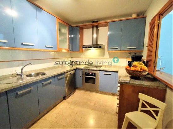 2 soveværelse Lejlighed til leje i Pueblo Nuevo de Guadiaro med swimmingpool garage - € 1.000 (Ref: 9001780)