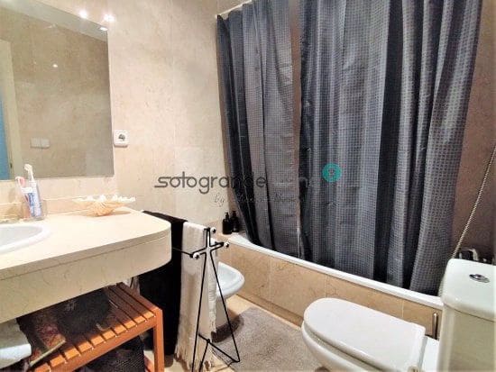 2 soveværelse Lejlighed til leje i Pueblo Nuevo de Guadiaro med swimmingpool garage - € 1.000 (Ref: 9001780)