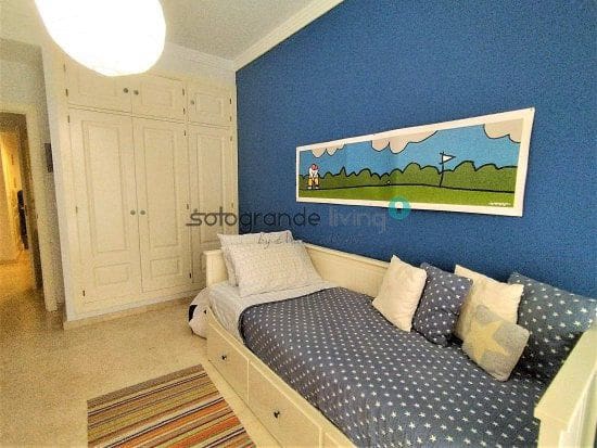 2 soveværelse Lejlighed til leje i Pueblo Nuevo de Guadiaro med swimmingpool garage - € 1.000 (Ref: 9001780)