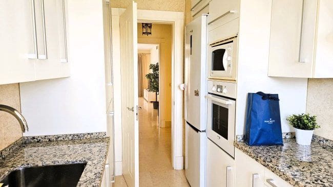 2 bedroom Apartment for rent in Sotogrande with pool garage - € 1,500 (Ref: 9012906)