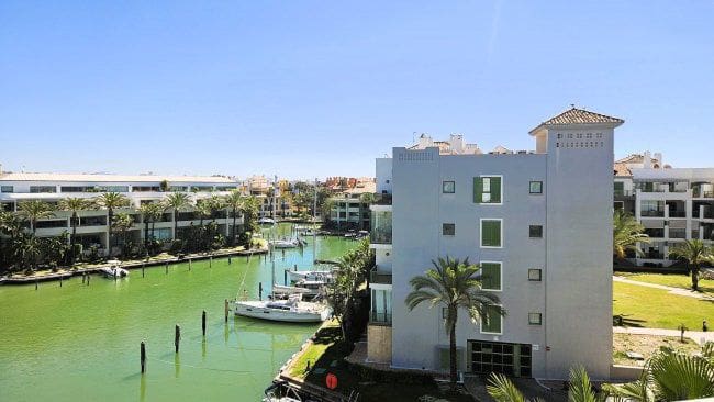 2 bedroom Apartment for rent in Sotogrande with pool garage - € 1,500 (Ref: 9012906)