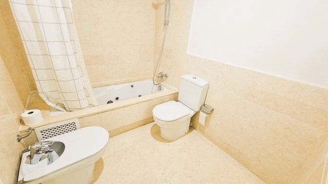 2 bedroom Apartment for rent in Sotogrande with pool garage - € 1,500 (Ref: 9012906)