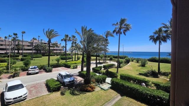 2 soveværelse Lejlighed til salg i Sotogrande, San Roque med garage - € 425.000 (Ref: 9012908)
