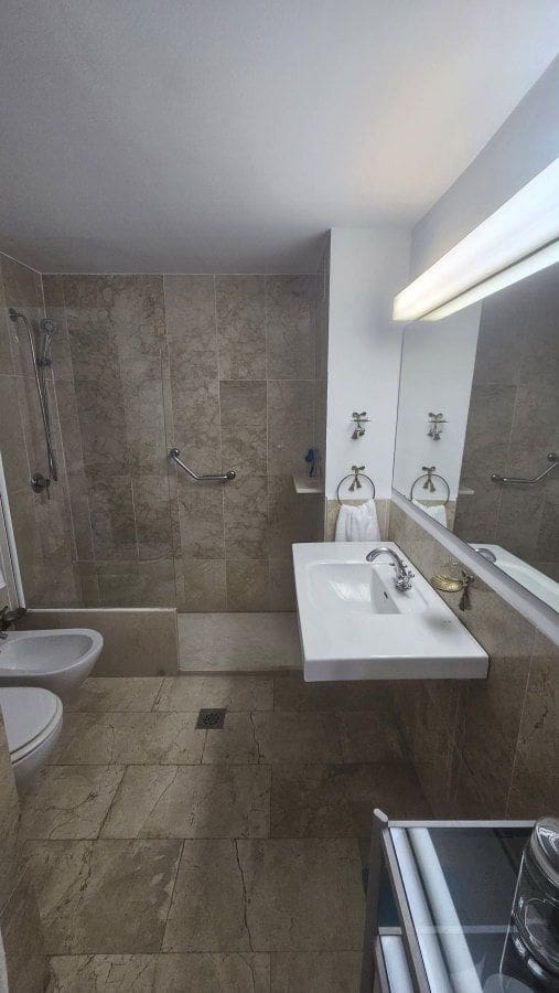 Apartamento de 2 habitaciones en Sotogrande en venta con garaje - 425.000 € (Ref: 9012908)