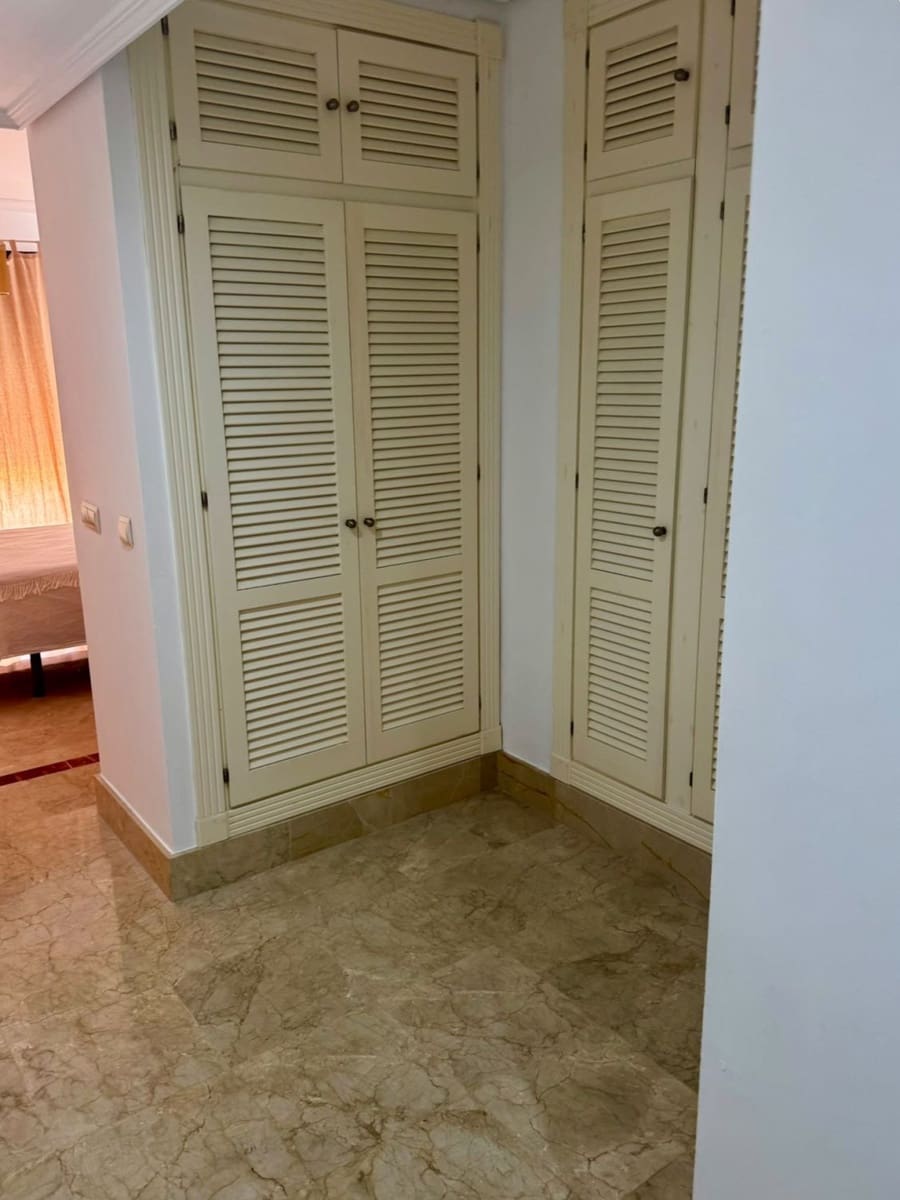 2 camera da letto Appartamento da affittare in Sotogrande con piscina garage - 1.400 € (Rif: 9041624)