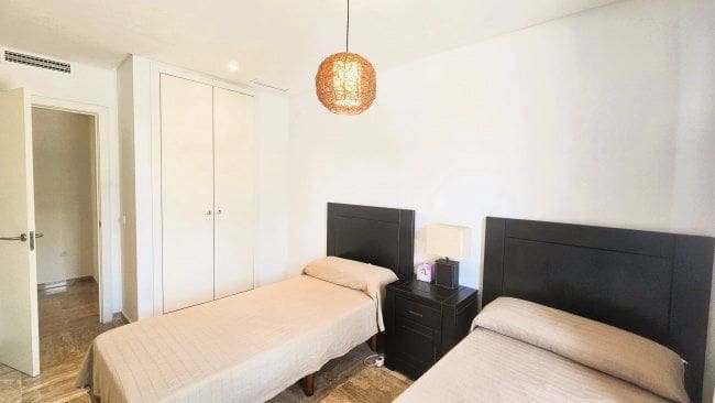 3 soveværelse Lejlighed til leje i Sotogrande - € 2.600 (Ref: 9057911)