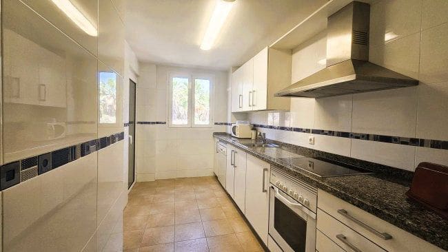 3 soveværelse Lejlighed til leje i Sotogrande - € 2.600 (Ref: 9057911)