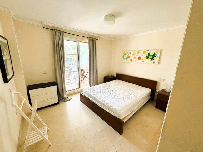 2 slaapkamer Appartement te huur in Sotogrande met garage - € 2.500 (Ref: 9062720)