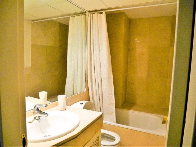 2 slaapkamer Appartement te huur in Sotogrande met garage - € 2.500 (Ref: 9062720)