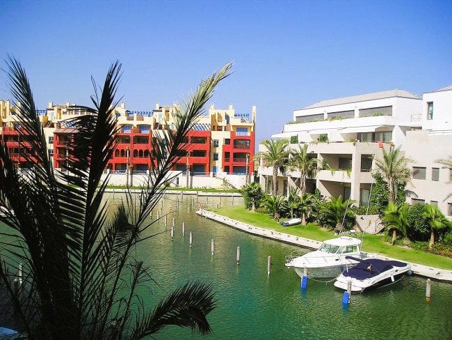 2 slaapkamer Appartement te huur in Sotogrande met garage - € 2.500 (Ref: 9062720)