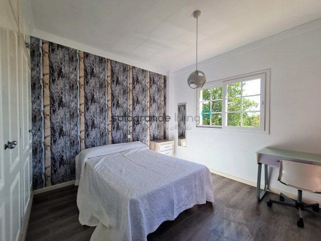 5 chambre Maison de Ville à vendre à Sotogrande avec garage - 590 000 € (Ref: 9062723)