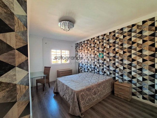 5 chambre Maison de Ville à vendre à Sotogrande avec garage - 590 000 € (Ref: 9062723)