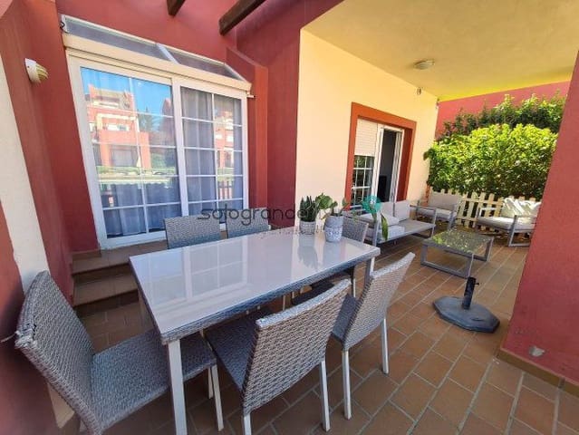 5 Zimmer Haus zu verkaufen in Sotogrande Costa, San Roque mit Garage - 590.000 € (Ref: 9062723)