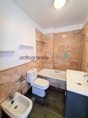 5 chambre Maison de Ville à vendre à Sotogrande avec garage - 590 000 € (Ref: 9062723)