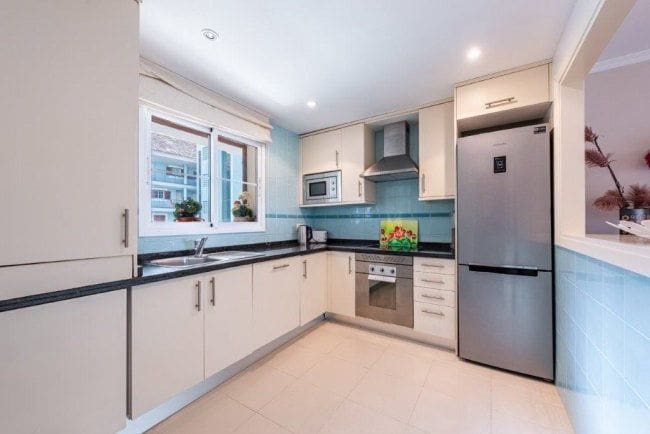 2 soveværelse Lejlighed til leje i Sotogrande med garage - € 1.500 (Ref: 9075341)