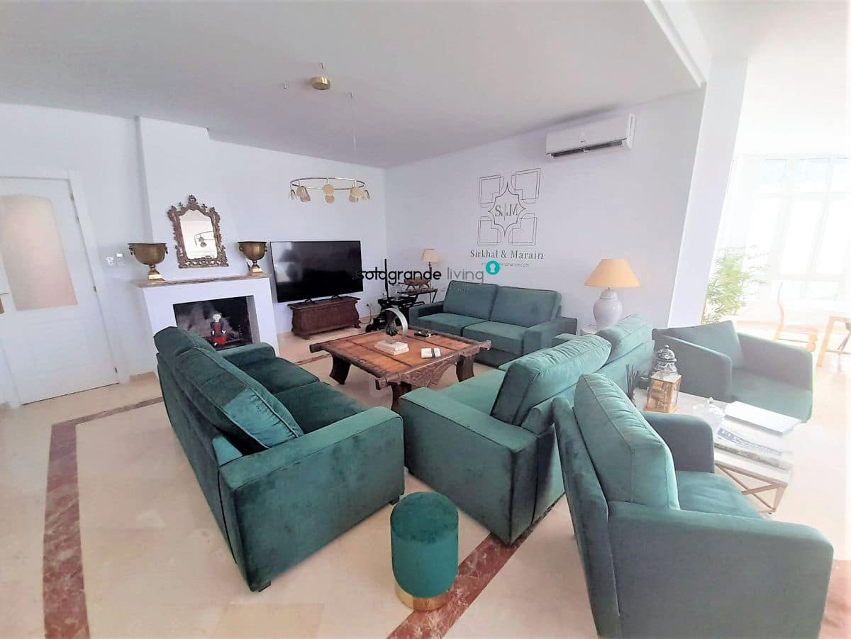 9 chambre Villa/Maison à vendre à Santa Margarita - 995 000 € (Ref: 9081914)