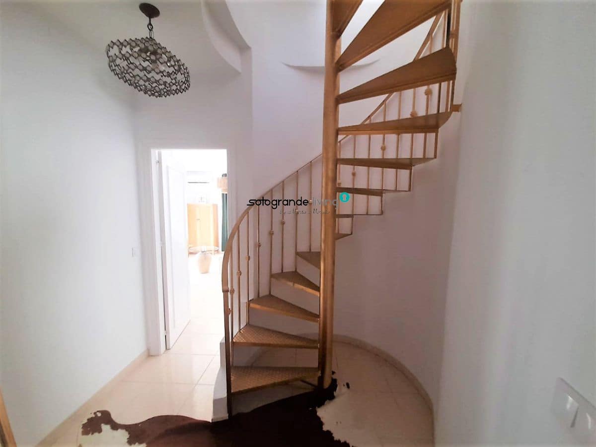 9 chambre Villa/Maison à vendre à Santa Margarita - 995 000 € (Ref: 9081914)