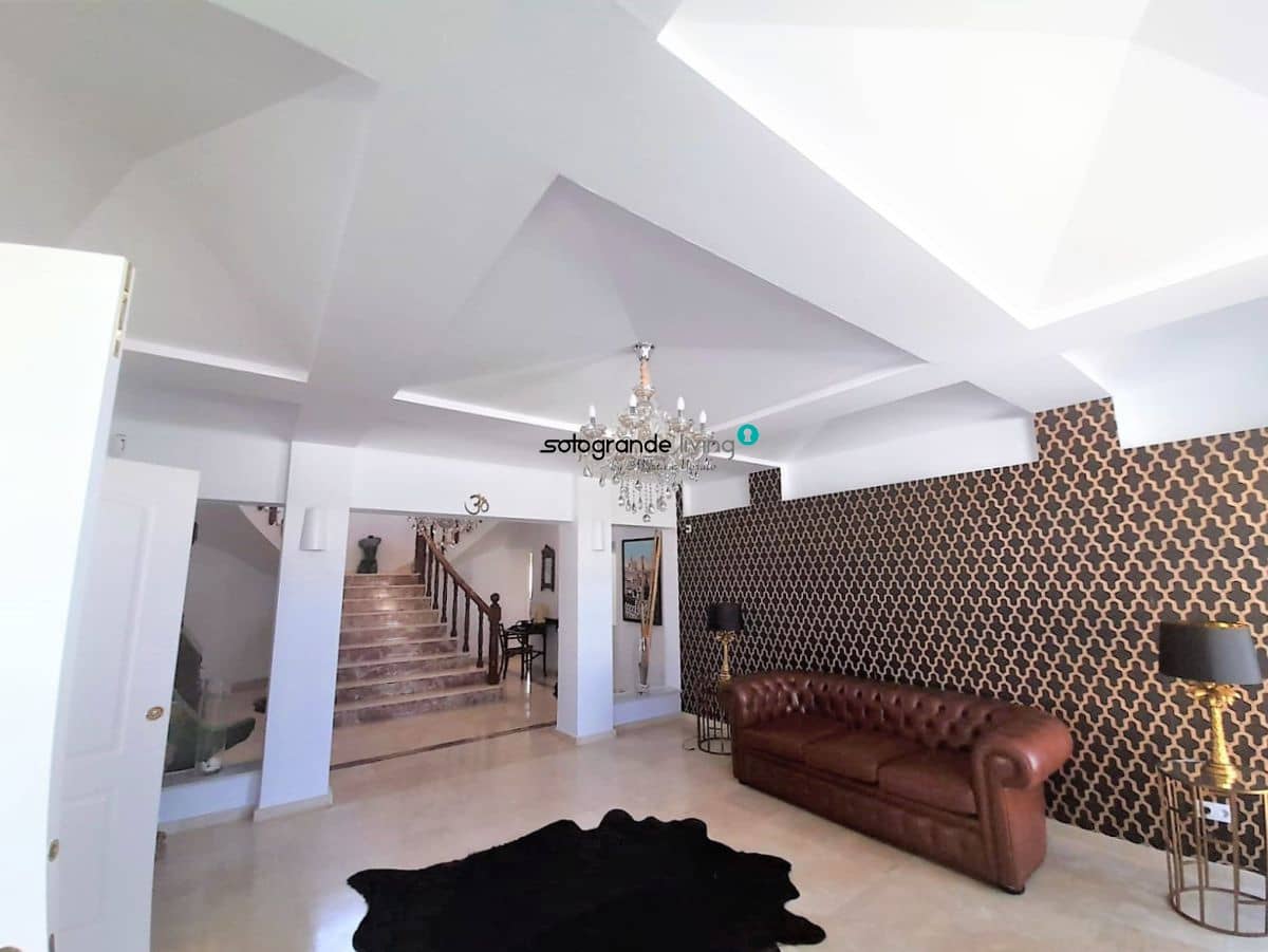 9 chambre Villa/Maison à vendre à Santa Margarita - 995 000 € (Ref: 9081914)