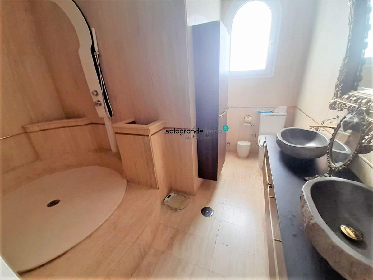 9 chambre Villa/Maison à vendre à Santa Margarita - 995 000 € (Ref: 9081914)