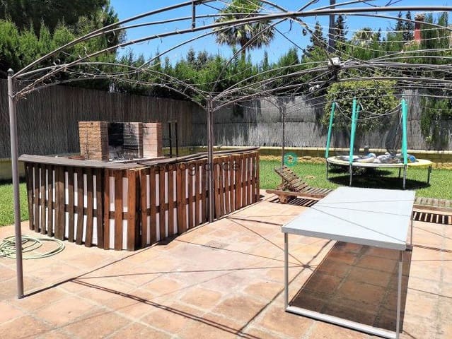 4 bedroom Villa for rent in Sotogrande Alto, San Roque - € 6,000 (Ref: 9103145)