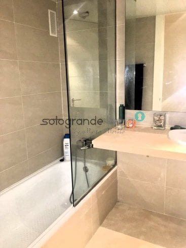 2 sypialnia Apartament do wynajęcia w Manilva - 950 € (Ref: 9109025)