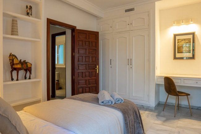 4 makuuhuone Huvila lomavuokrausta paikassa Sotogrande - 6 900 € (Ref: 9109026)