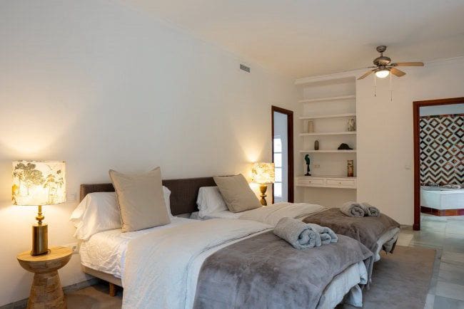 4 makuuhuone Huvila lomavuokrausta paikassa Sotogrande - 6 900 € (Ref: 9109026)