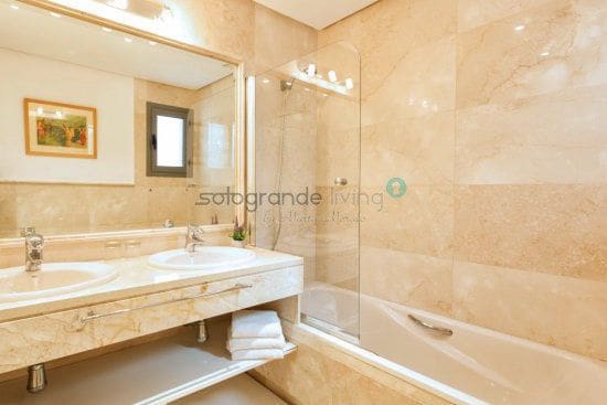 3 camera da letto Appartamento da affittare in Sotogrande - 2.200 € (Rif: 9114467)