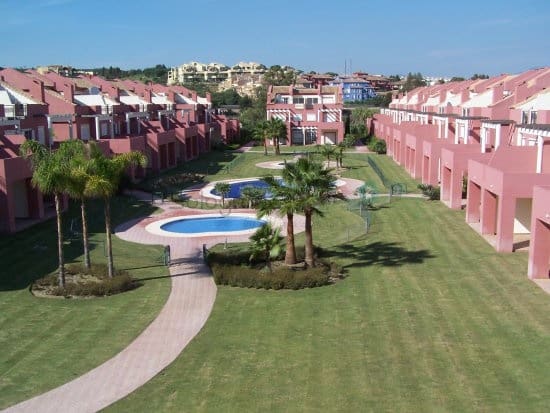 5 makuuhuone Huvila vuokrattavana paikassa Sotogrande - 2 500 € (Ref: 9137410)