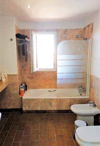 4 chambre Villa/Maison à vendre à Sotogrande Costa, San Roque - 470 000 € (Ref: 9166085)