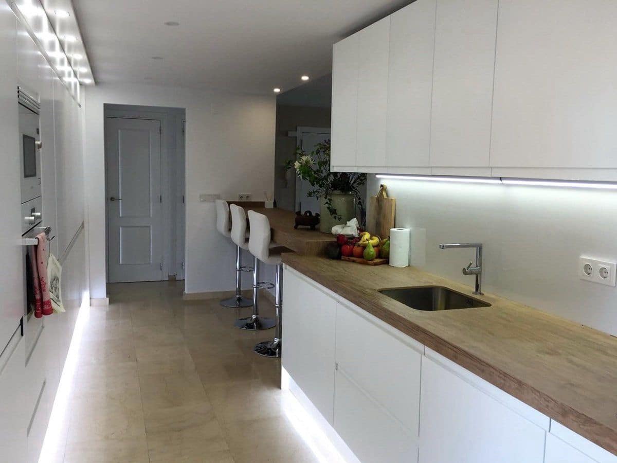 3 soverom Leilighet til leie i Sotogrande med garasje - € 1 600 (Ref: 9169843)