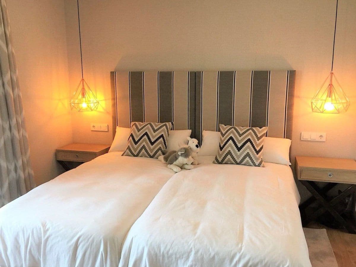 3 soverom Leilighet til leie i Sotogrande med garasje - € 1 600 (Ref: 9169843)