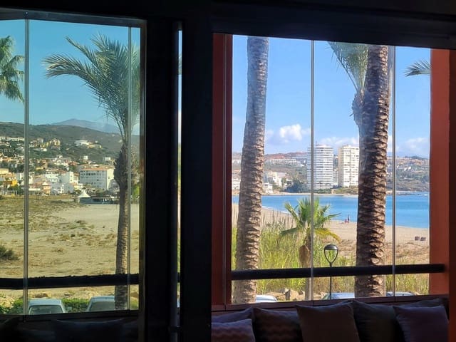 3 quarto Apartamento para arrendar em Sotogrande, San Roque com garagem - 1 600 € (Ref: 9169843)